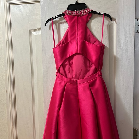 Pink prom dress - Picture 4 of 8